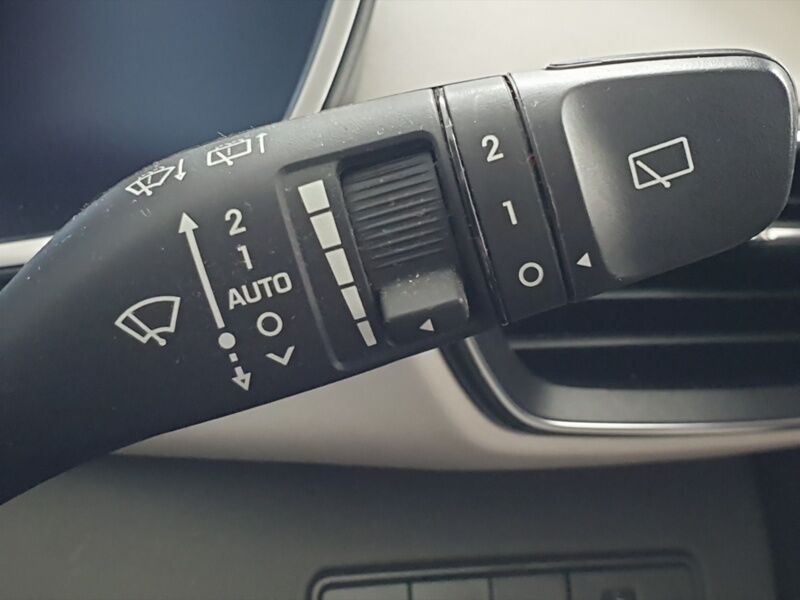 More views of Hyundai Santa Fe