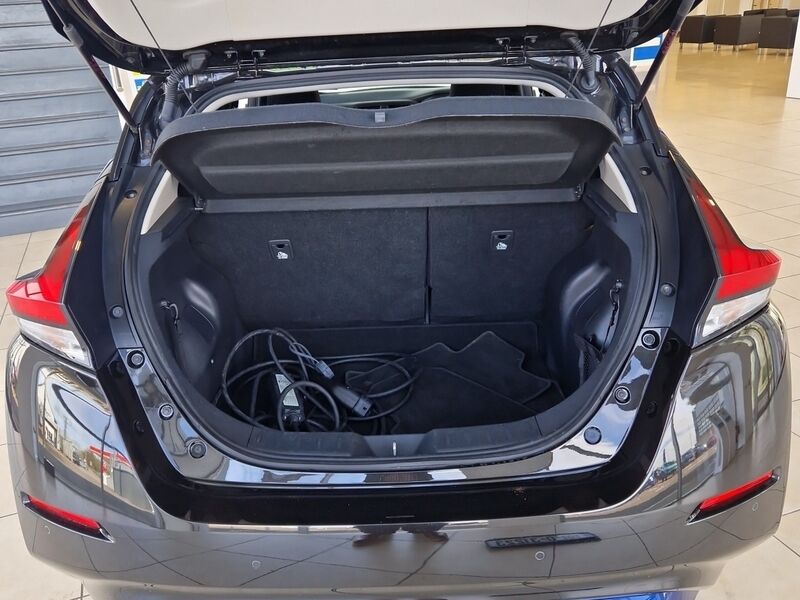 More views of Nissan Leaf