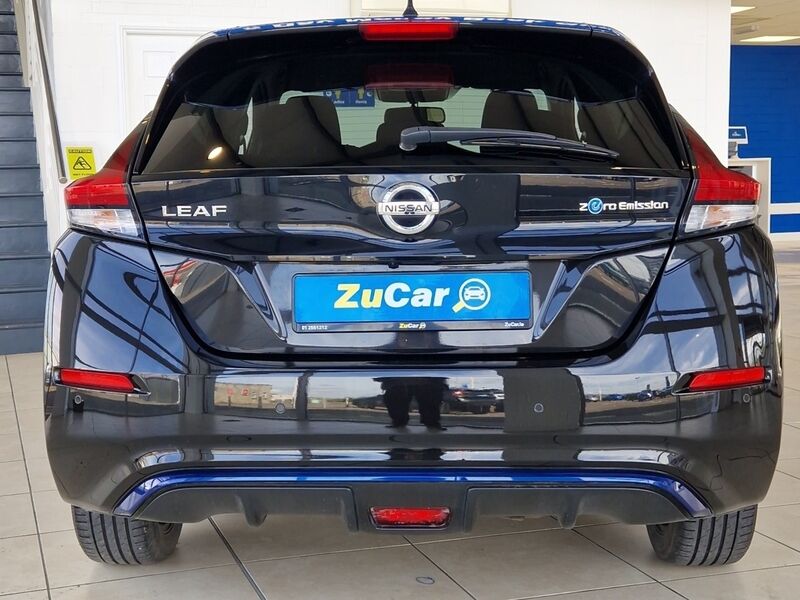 More views of Nissan Leaf