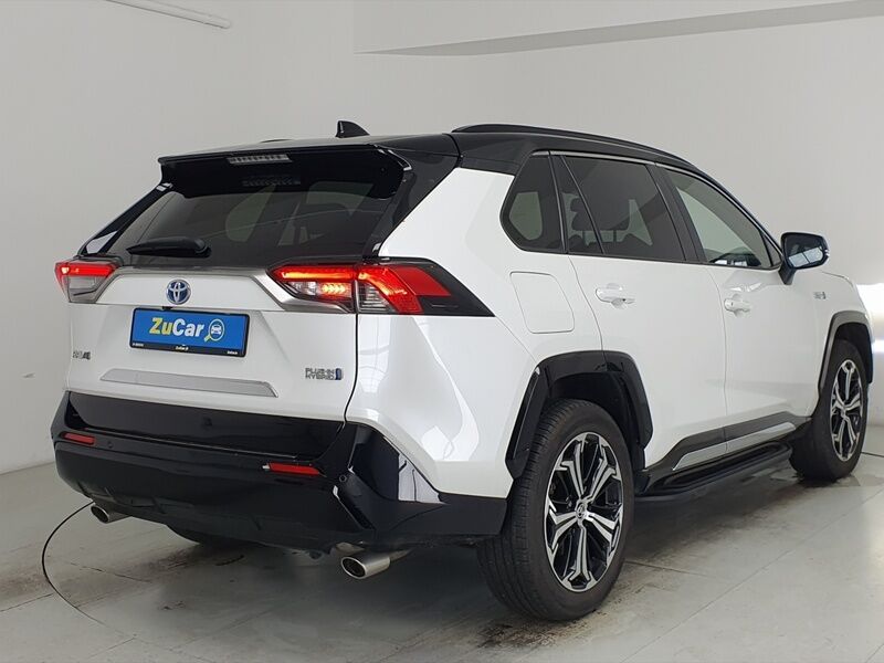 More views of Toyota RAV4