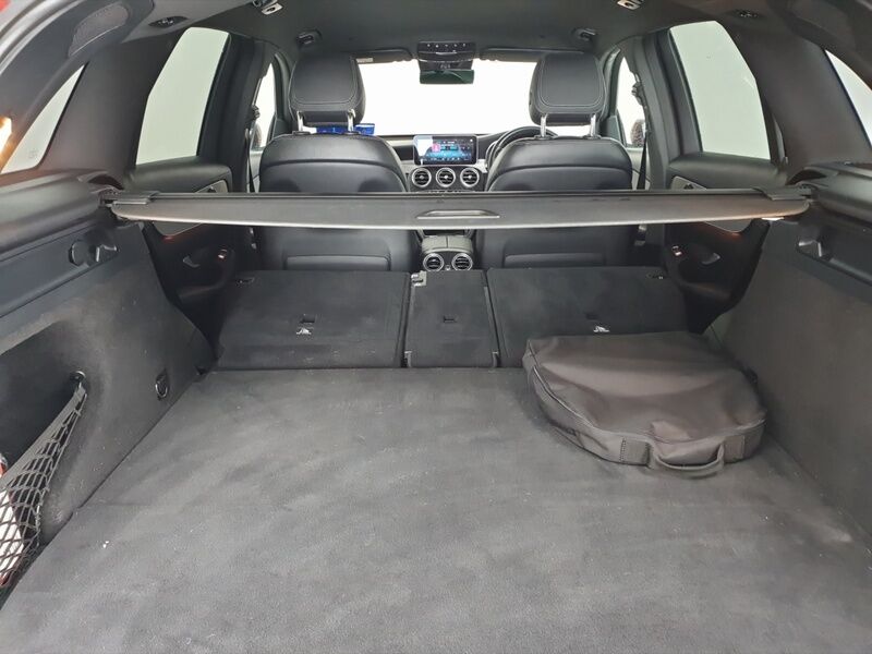 More views of Mercedes-Benz GLC
