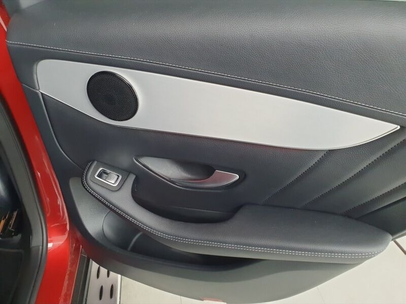 More views of Mercedes-Benz GLC