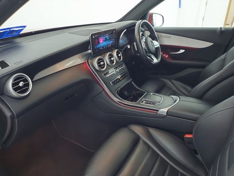 More views of Mercedes-Benz GLC