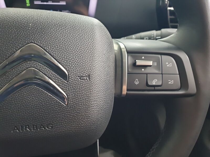 More views of Citroen e-C4