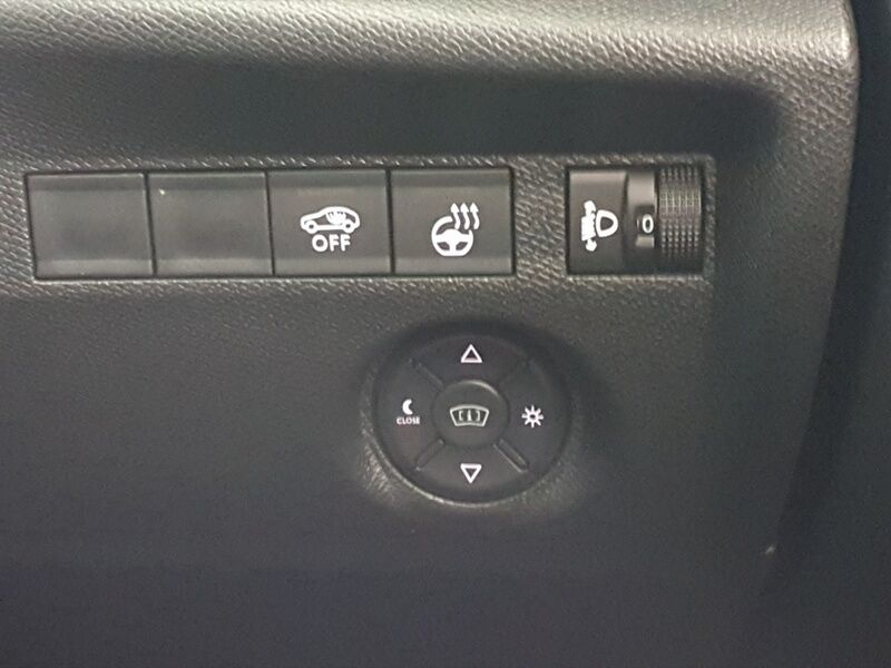 More views of Citroen e-C4