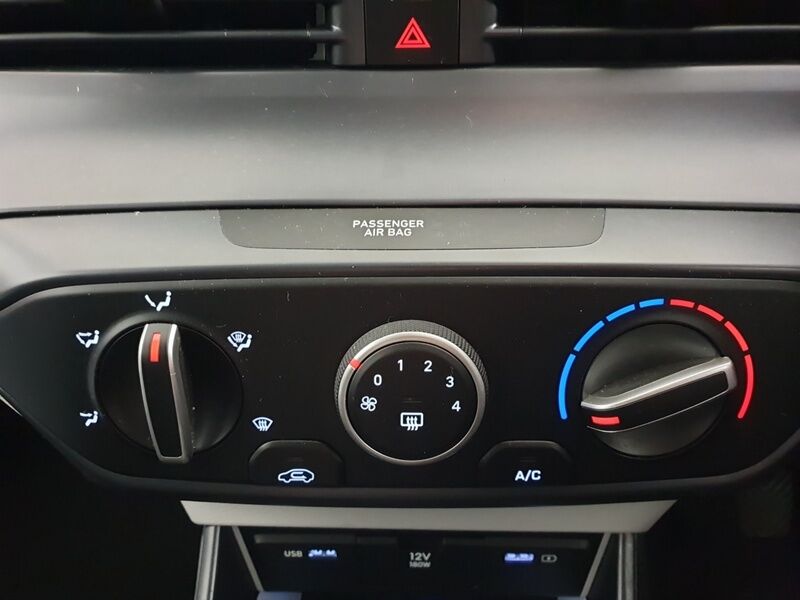 More views of Hyundai i20