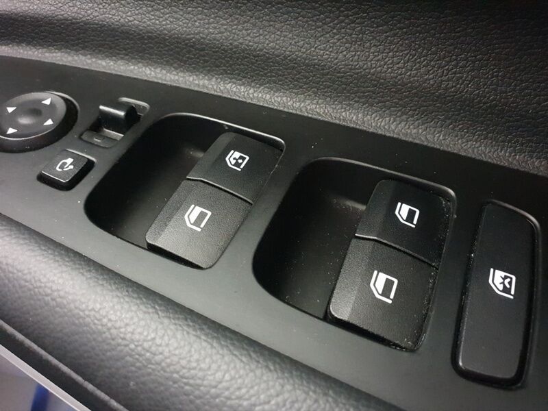 More views of Hyundai i20