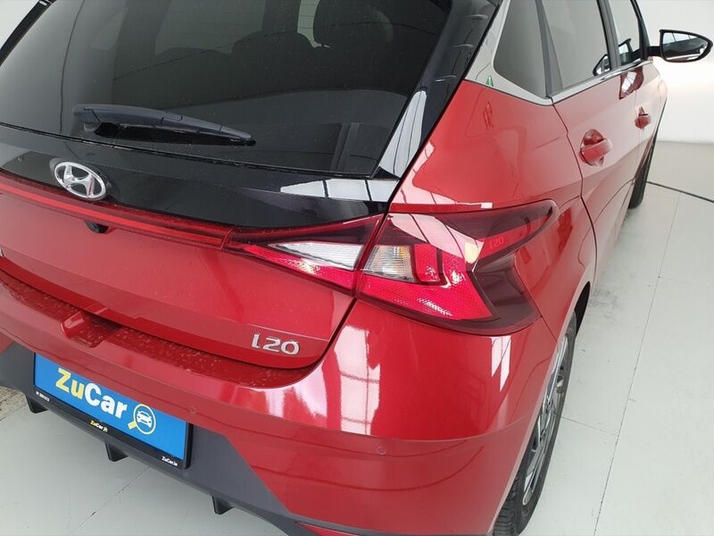 More views of Hyundai i20
