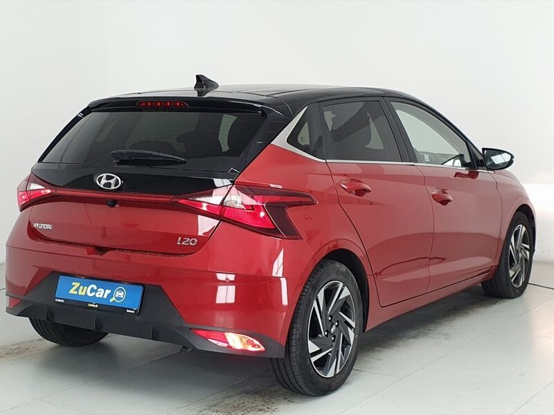More views of Hyundai i20