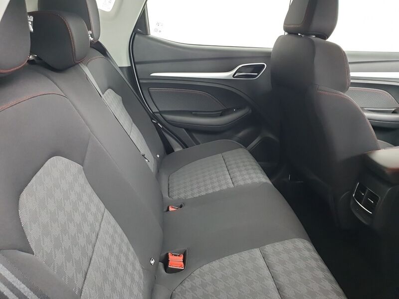 More views of MG ZS