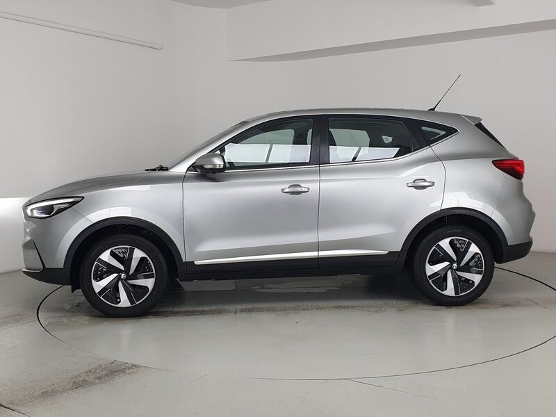 More views of MG ZS