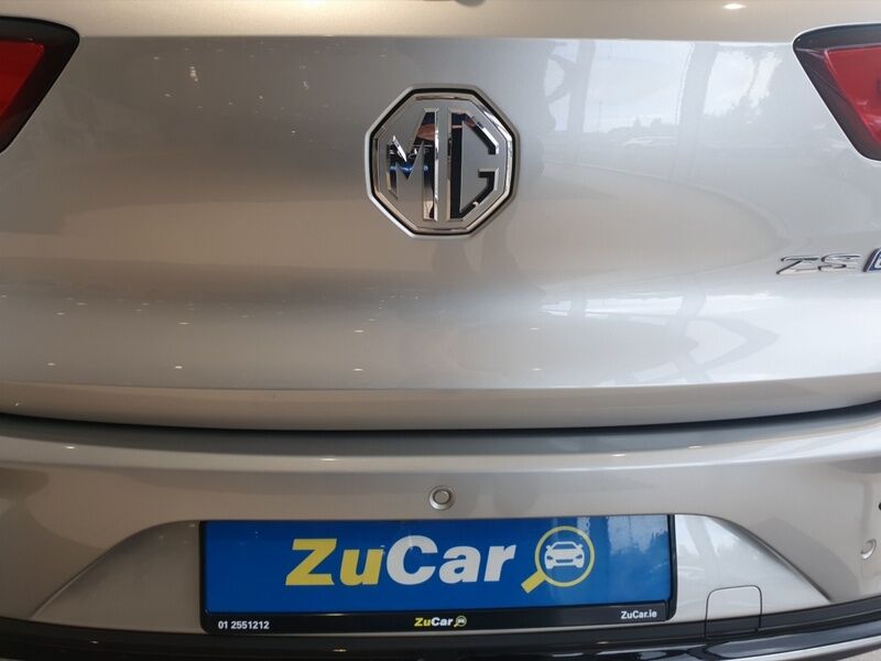More views of MG ZS