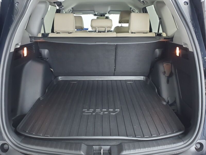 More views of Honda CR-V