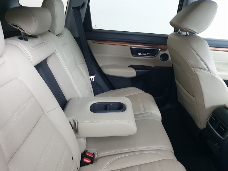 More views of Honda CR-V