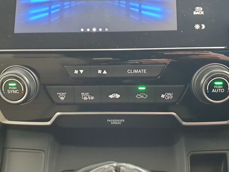 More views of Honda CR-V