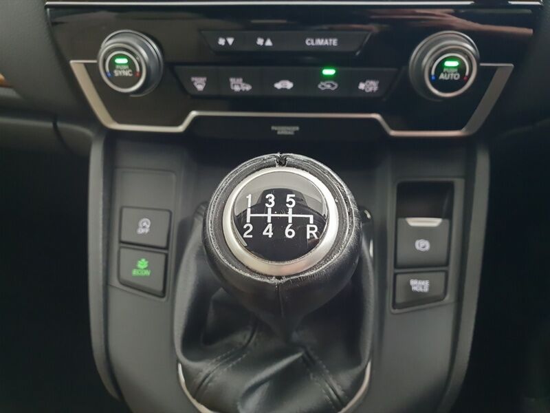 More views of Honda CR-V
