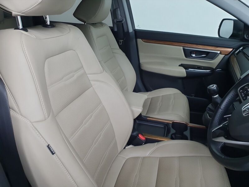 More views of Honda CR-V