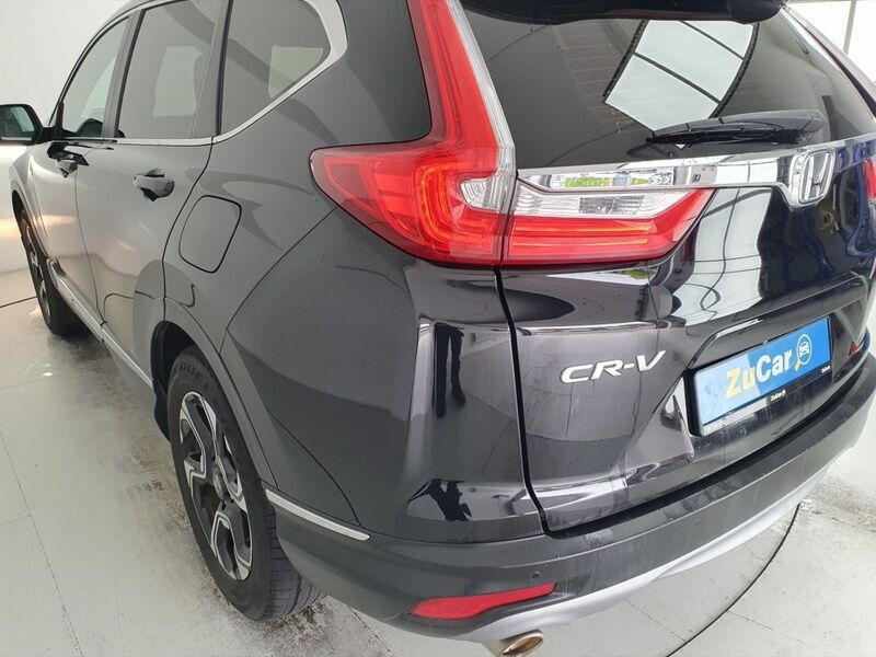 More views of Honda CR-V