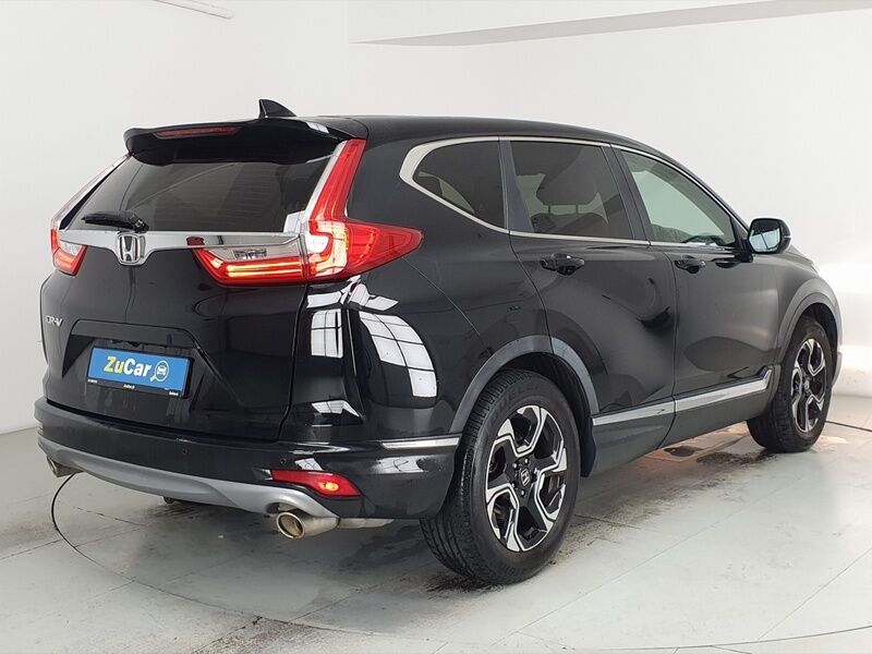 More views of Honda CR-V