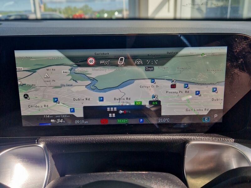 More views of Mercedes-Benz EQB