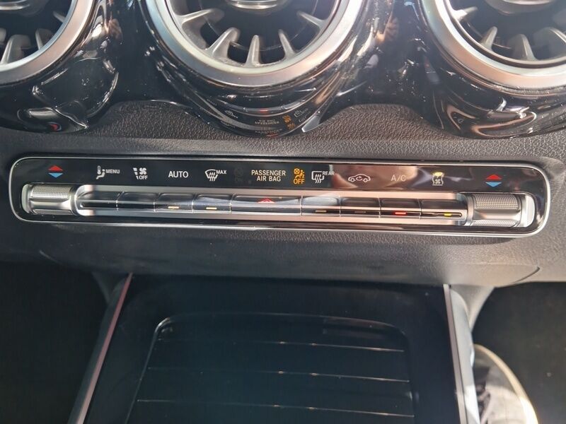 More views of Mercedes-Benz EQB