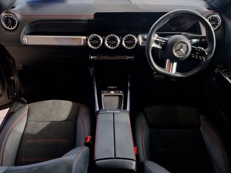 More views of Mercedes-Benz EQB