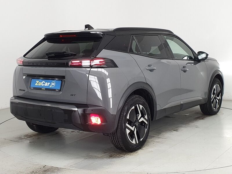 More views of Peugeot 2008