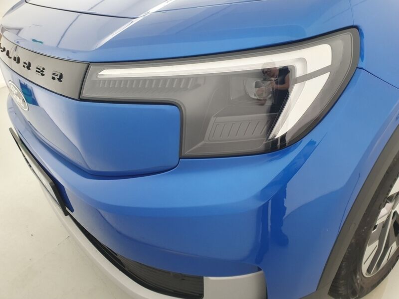 More views of Ford Explorer