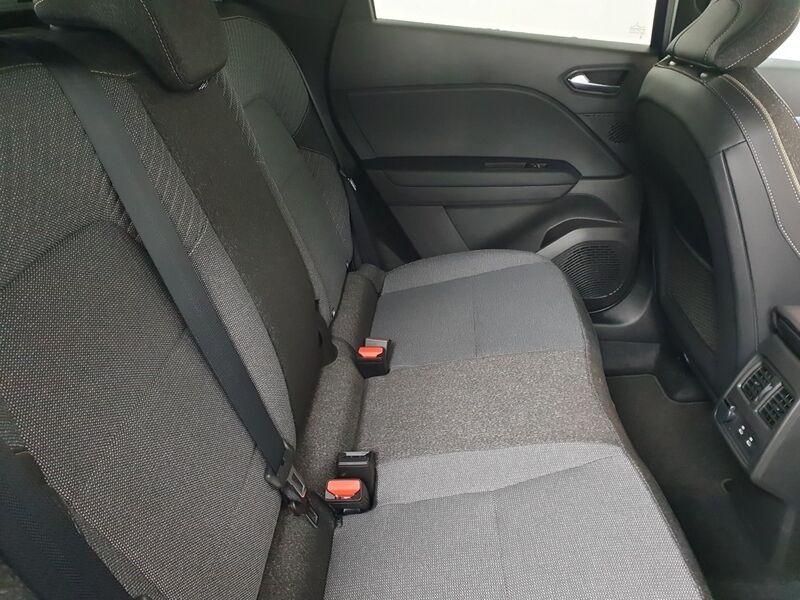 More views of Renault Captur