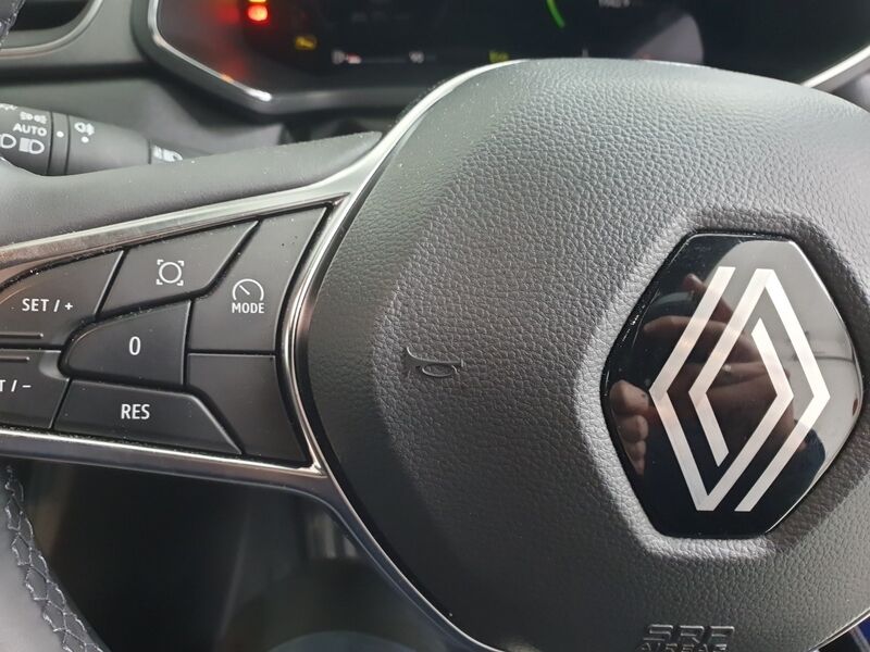More views of Renault Captur
