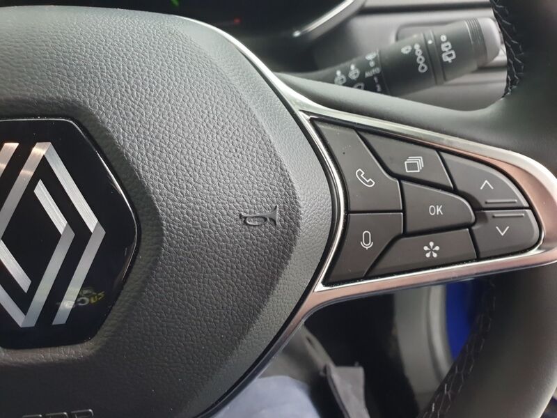 More views of Renault Captur