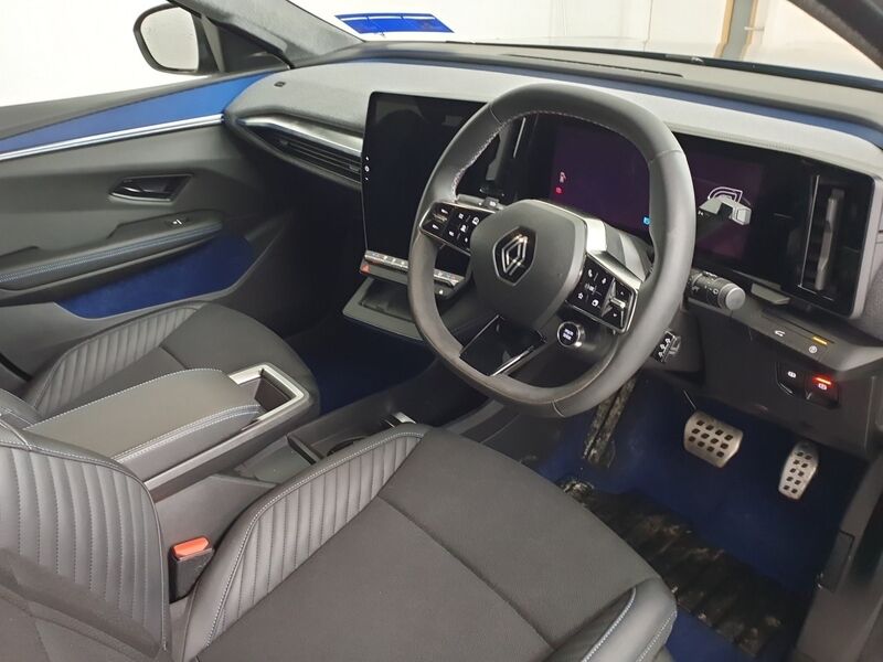 More views of Renault Scenic