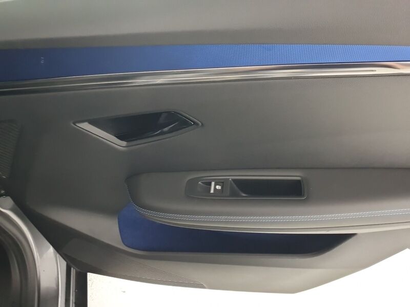 More views of Renault Scenic