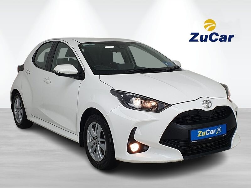 More views of Toyota Yaris
