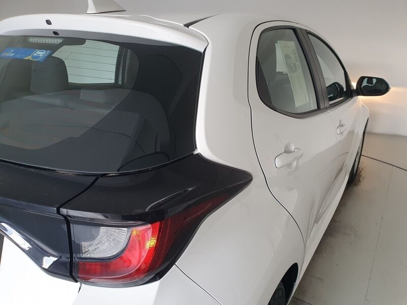 More views of Toyota Yaris