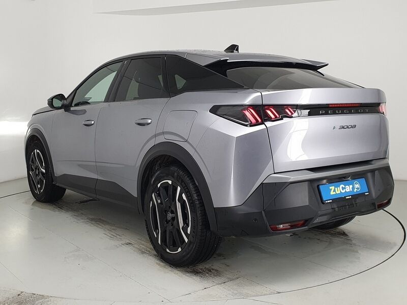 More views of Peugeot 3008