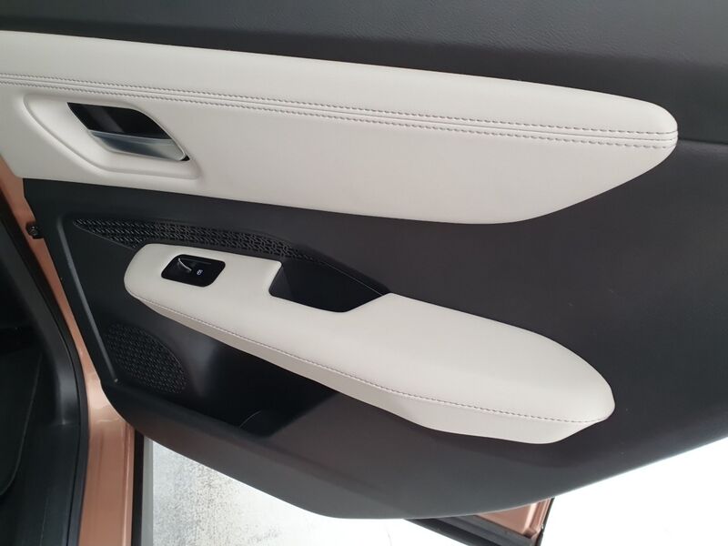More views of Nissan Ariya