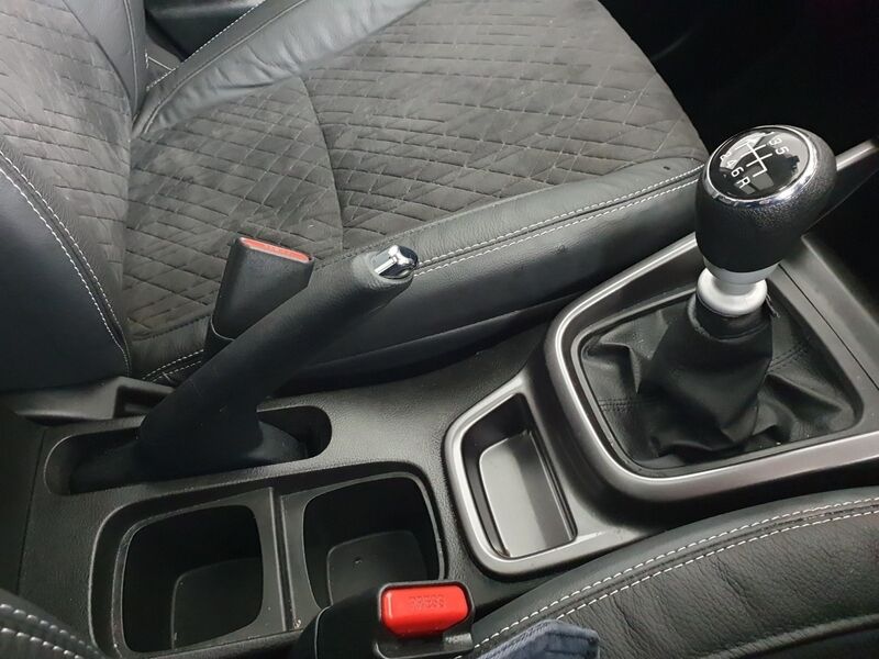 More views of Suzuki Vitara