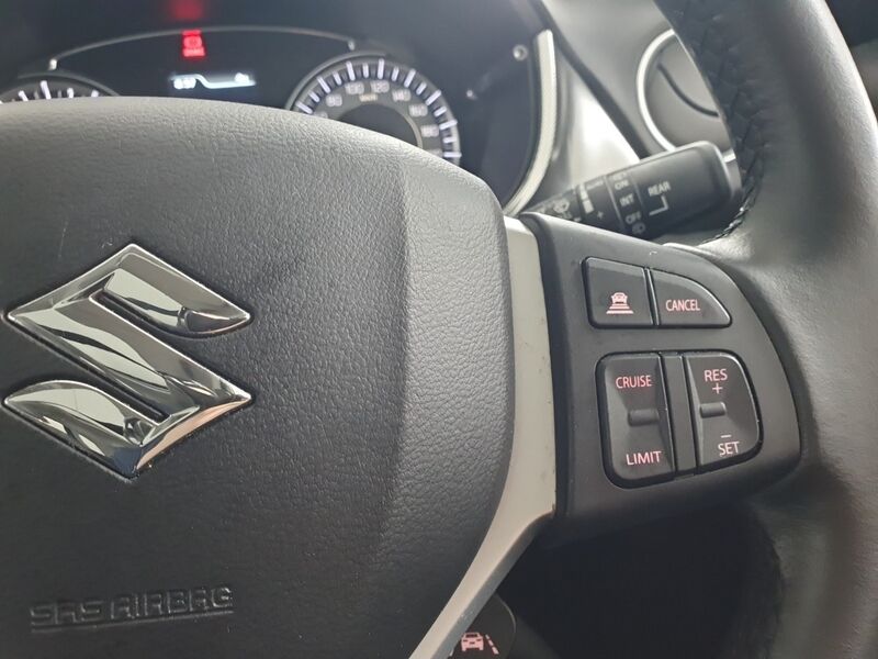 More views of Suzuki Vitara