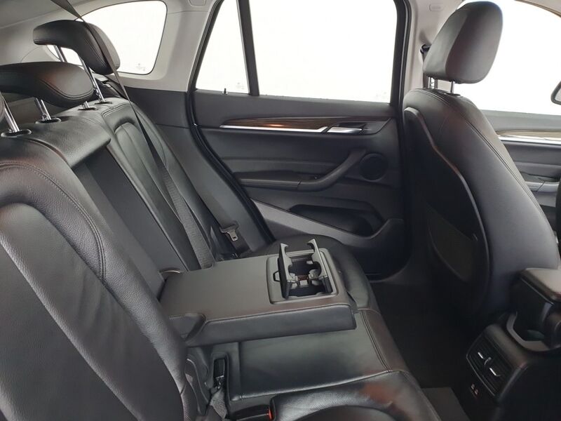 More views of BMW X1