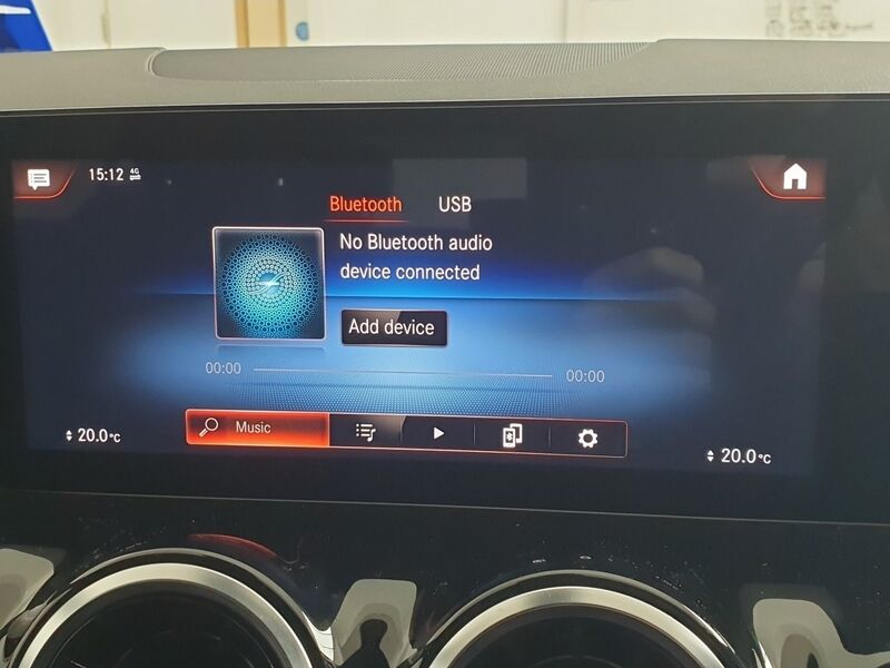 More views of Mercedes-Benz GLA