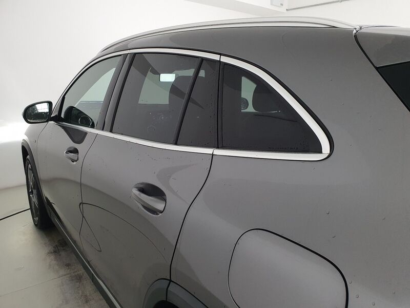 More views of Mercedes-Benz GLA