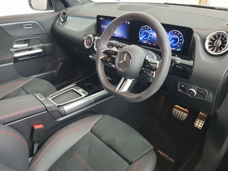 More views of Mercedes-Benz EQA