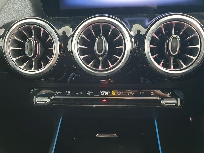 More views of Mercedes-Benz EQA