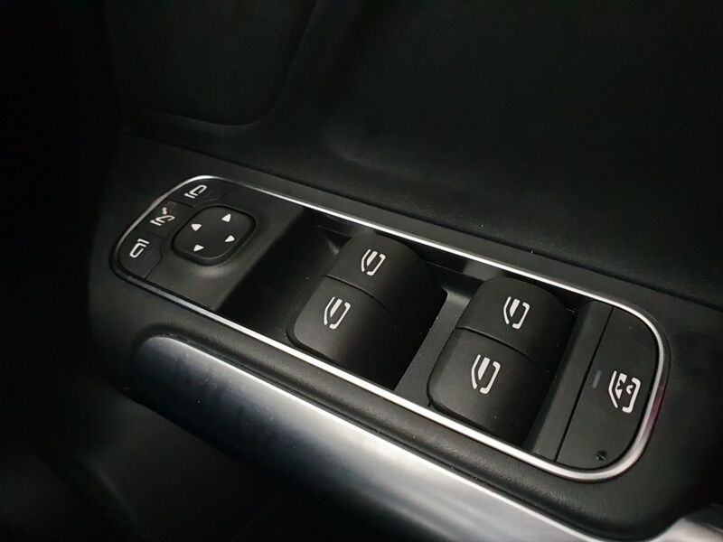 More views of Mercedes-Benz EQA