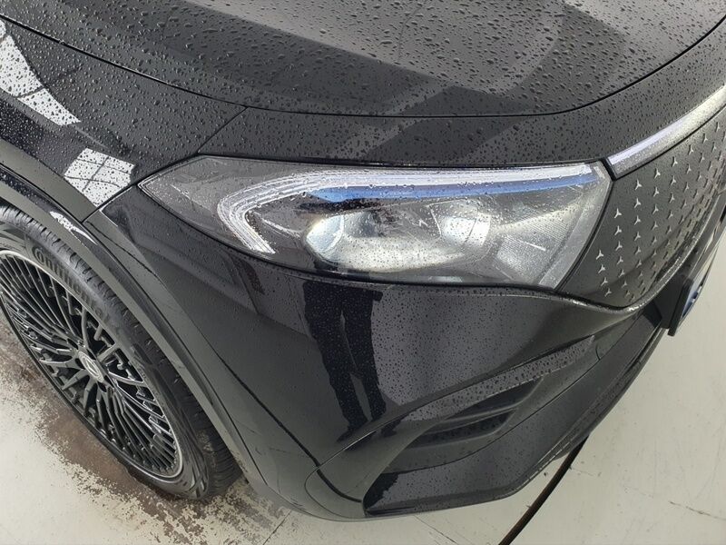More views of Mercedes-Benz EQA