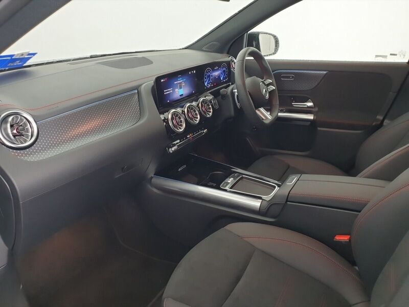 More views of Mercedes-Benz EQA