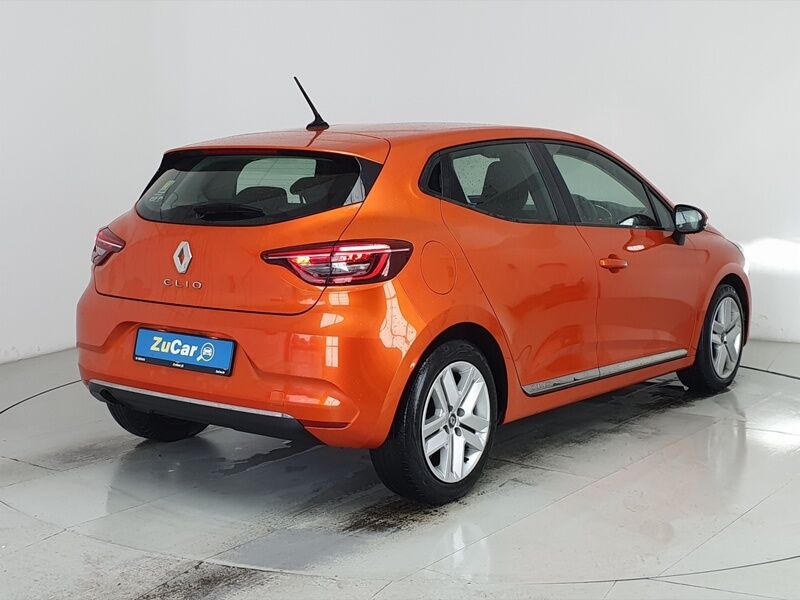 More views of Renault Clio