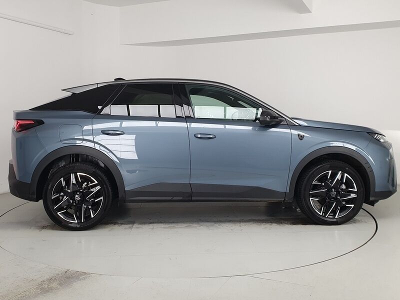 More views of Peugeot 3008