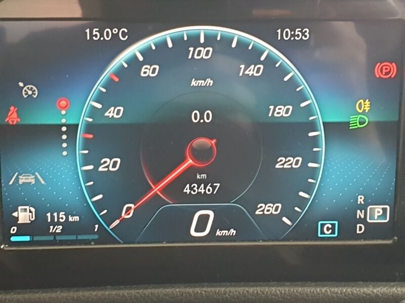 More views of Mercedes-Benz GLB